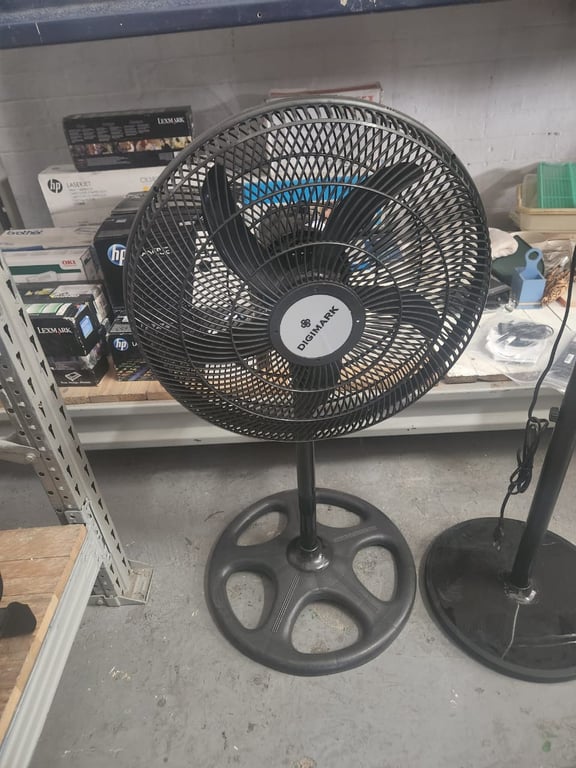MB 4 34	Gigimark Fan Stand Up Fan