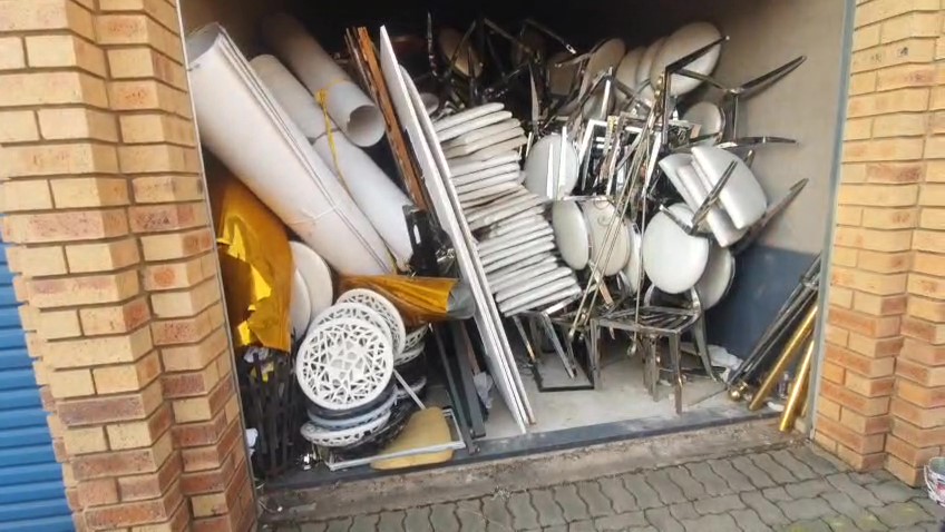 5 - Silver Chair Unit