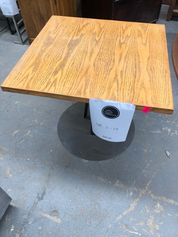 MB3-19 Café Table