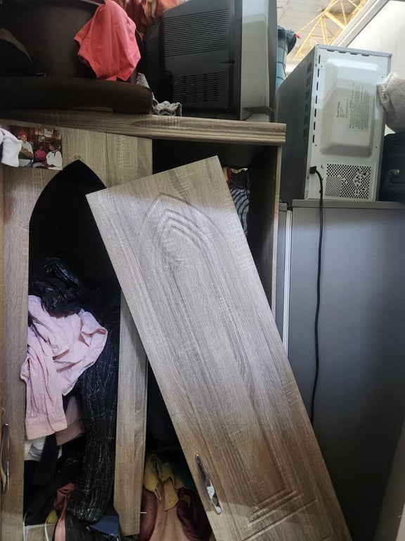 Lot 1 Microwave Unit