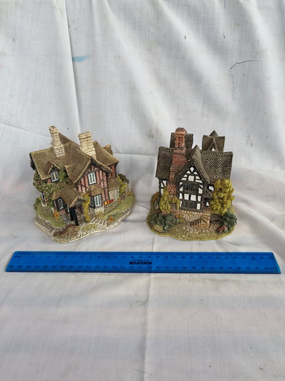 Lilliput Lane Collectable Cottages - Chatsworth View & The Priest's House - price per piece