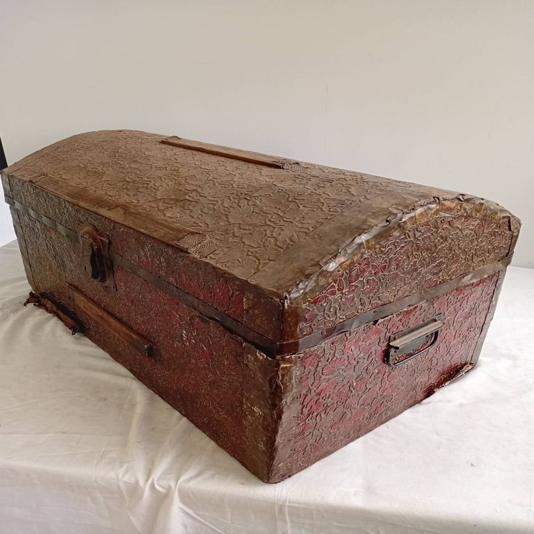 Antique Dome Top Trunk