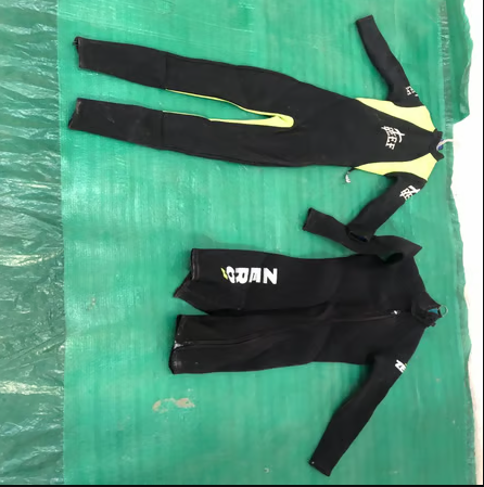 Zero & Reef Wetsuits(2)