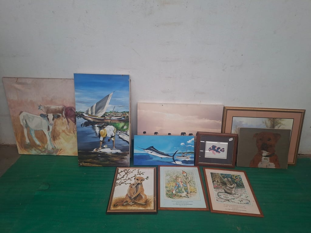 Framed Animal Prints & Paintings (10)
