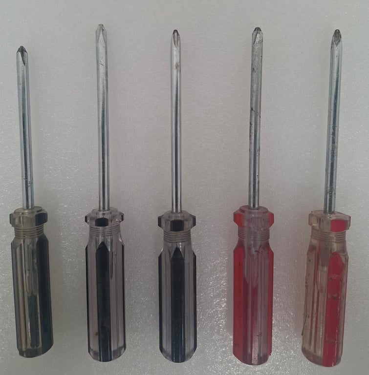 5 x Star Screw Drivers