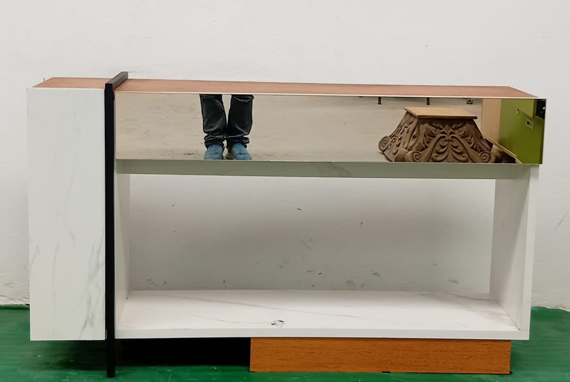 Modern TV/Display Cabinet with Mirror Front