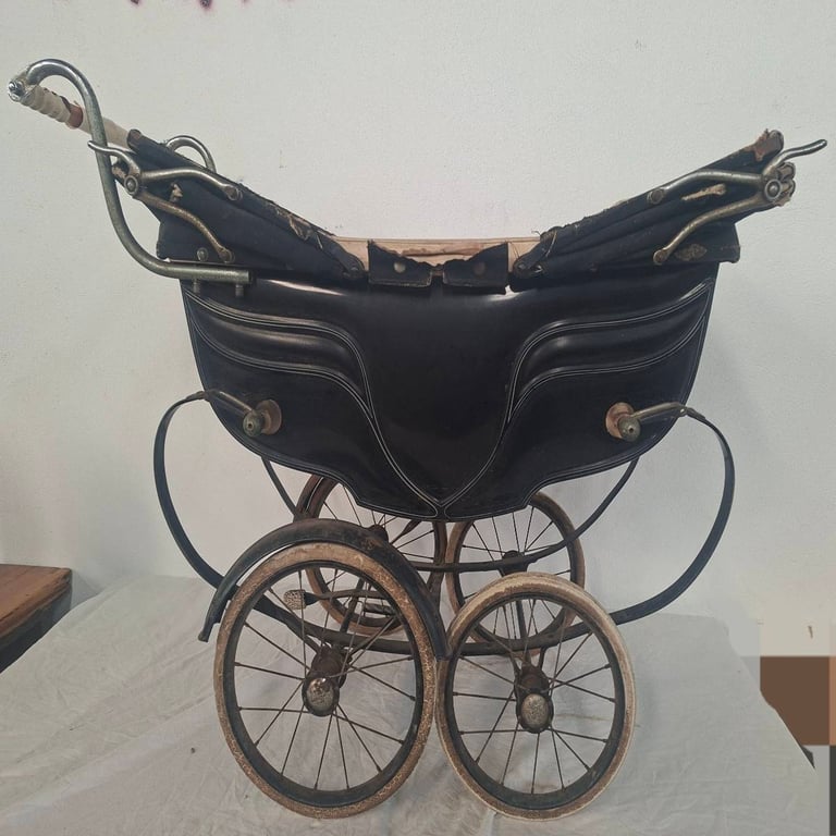 Vintage Silver Cross Pram