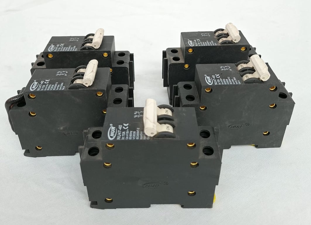 4-Pole Circuit Breaker / Isolator (WAP)