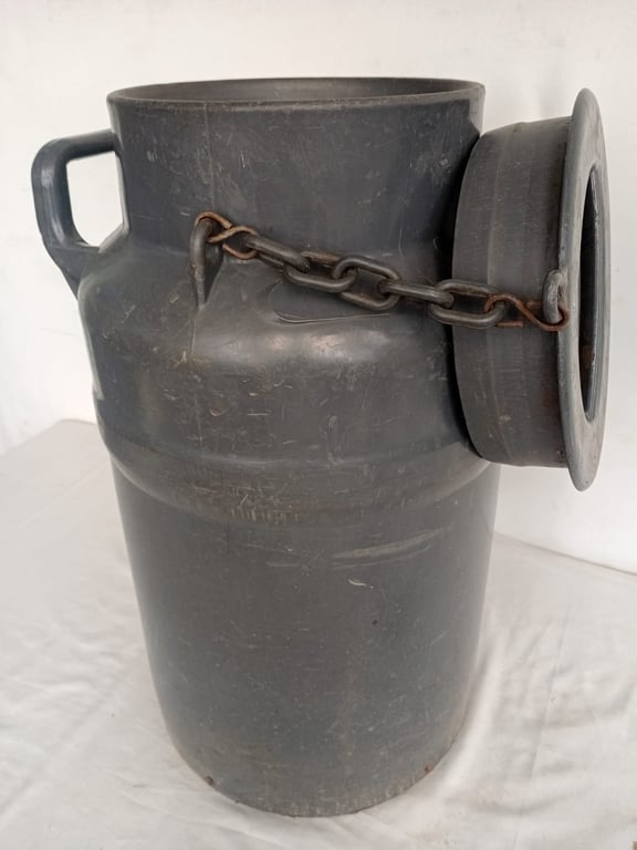Film Prop Plastic Milk Churn Container with Lid