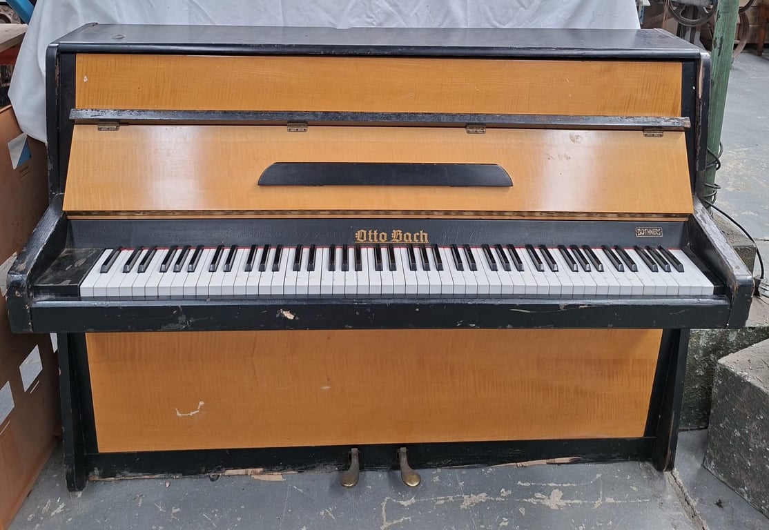 Vintage Upright Piano (WAP)