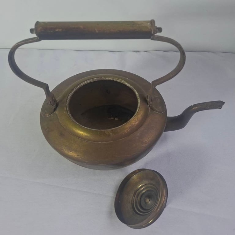 Vintage Brass Kettle with Lid