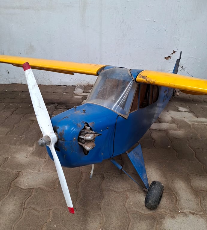 Vintage Motorised Model Light Aircraft