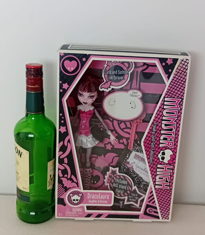 Monster High Draculaura doll