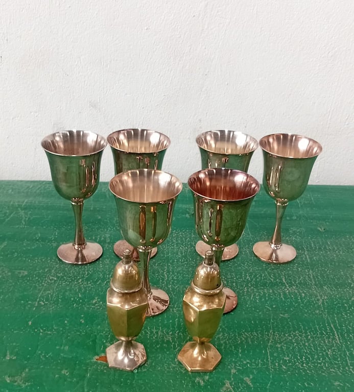 Joblot Of Vintage Wine Goblets & Shakers