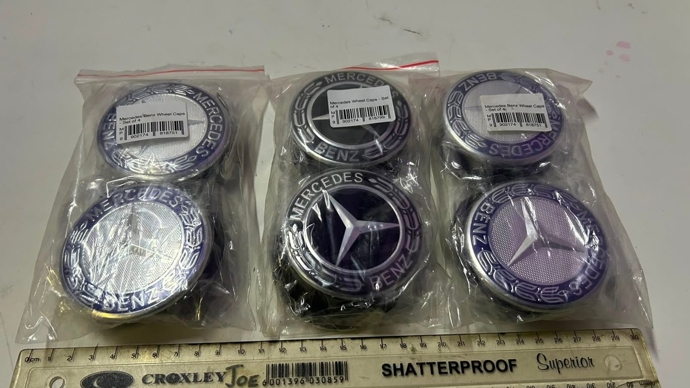 Mercedes-Benz wheel caps center hub caps