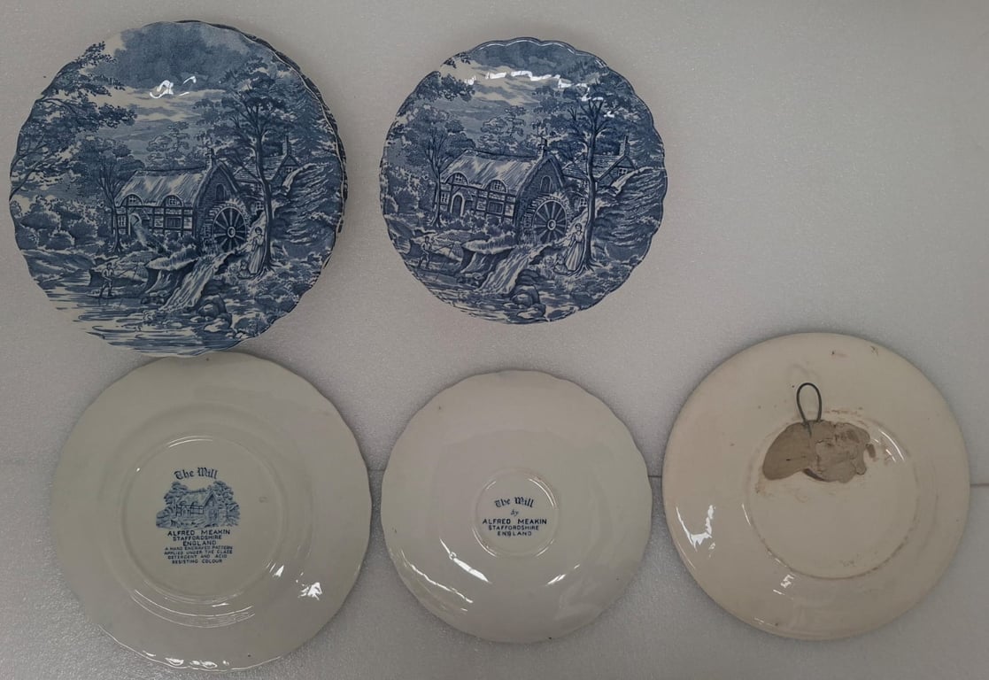 Alfred Meakin Saucers and Small Plates