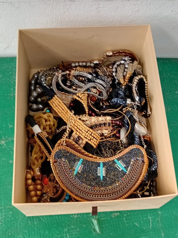 Collection Of Assorted Jewellery