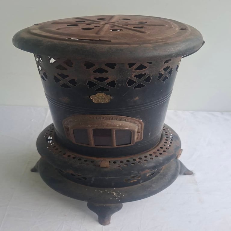 Antique-style Cast Metal Heater