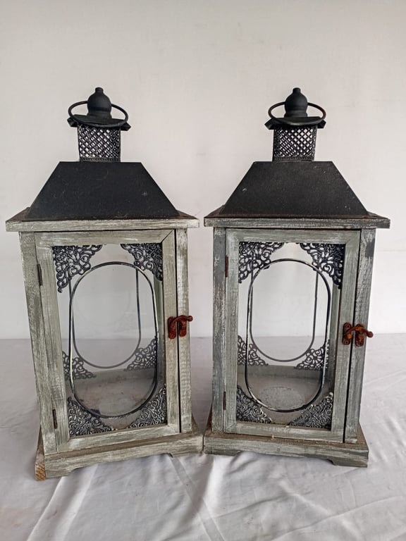 Pair of Decorative Wood & Glass Lanterns bid per piece