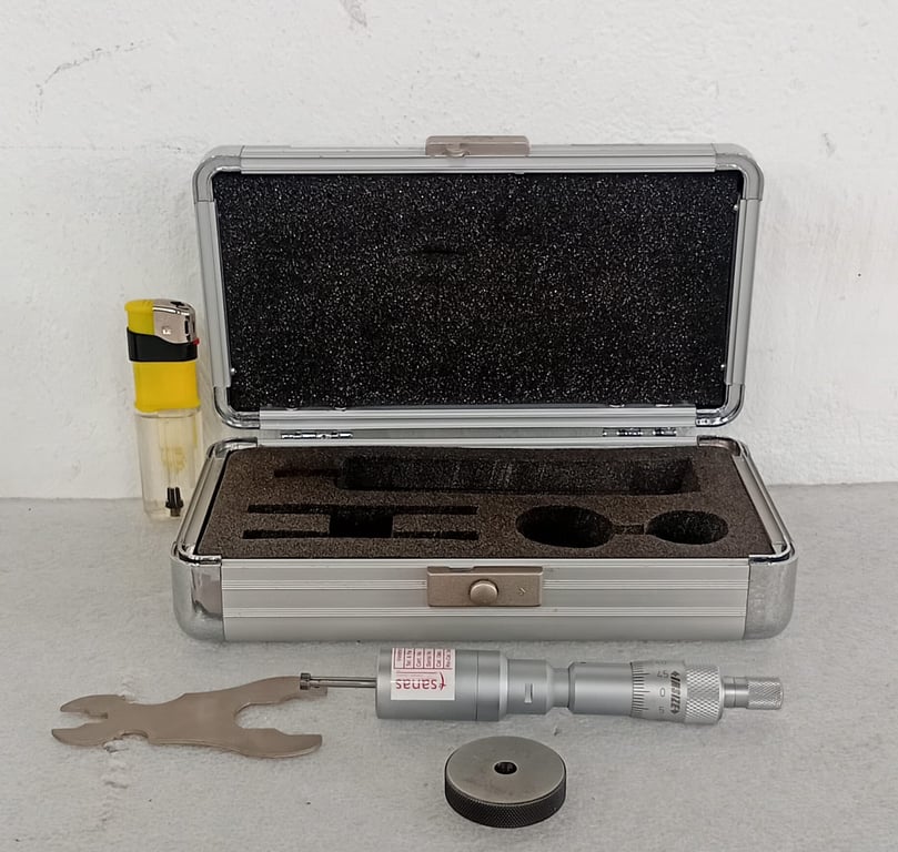 Insize ID Micrometer Set (5–6 mm) with Case