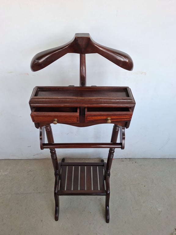 Vintage Gentleman’s Valet Stand