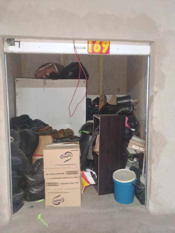 8 - Black Bags Unit