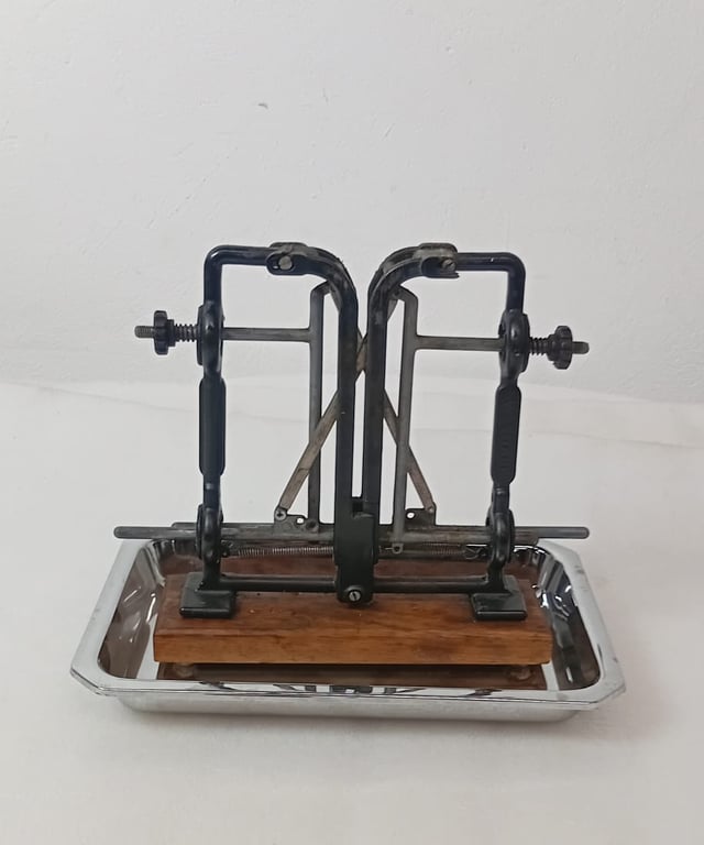 Warthog V- Sharp Classic Knife Sharpener