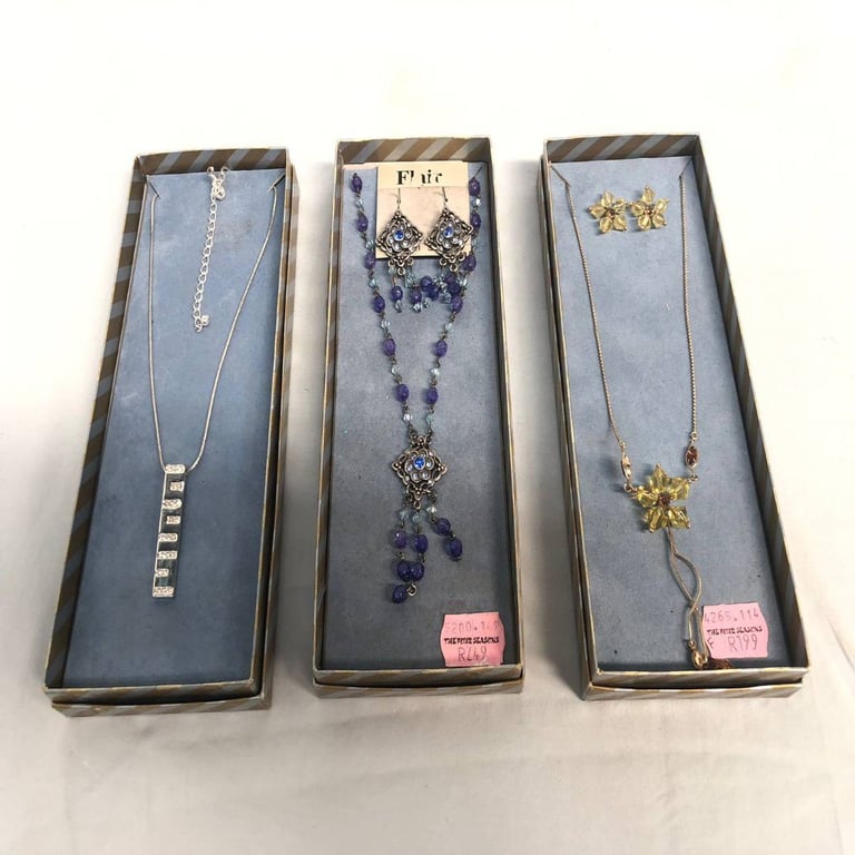 Collection Of Jewellery(5)