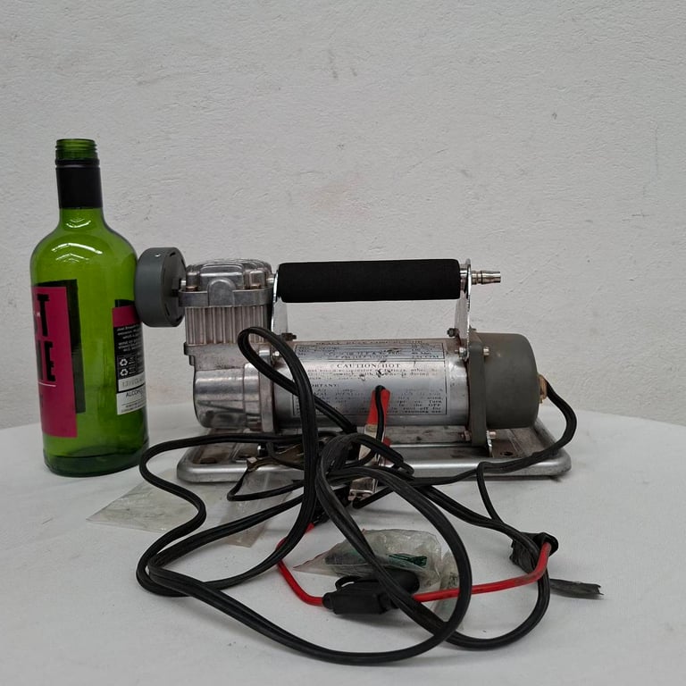 Heavy-Duty 12V Electric Air Compressor