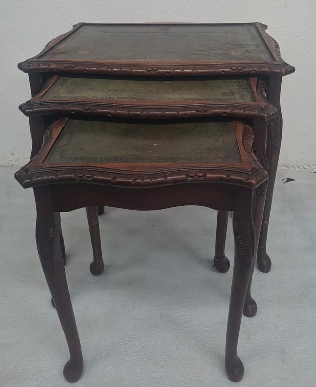 Vintage Nesting Tables Set of 3