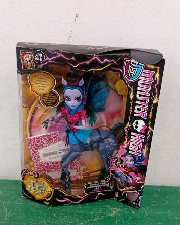 Monster High Freaky Fusion Avea Trotter doll