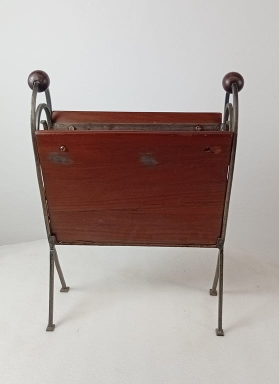 Magazine Rack
