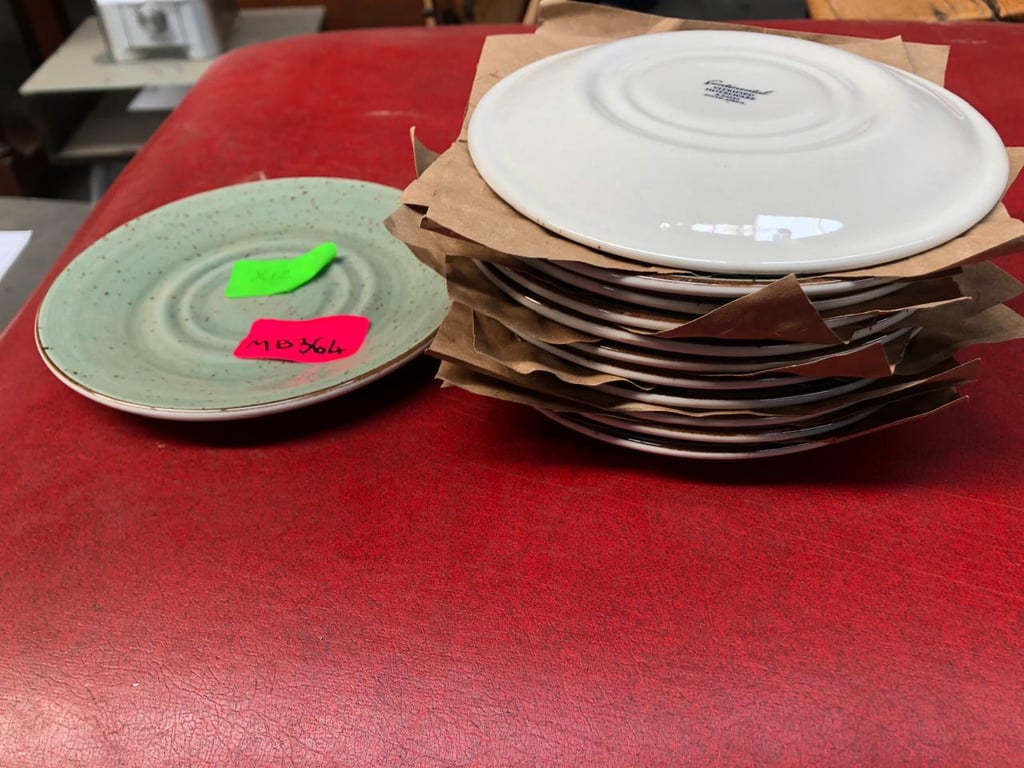 MB3-64 Speckle Blue Plates (12 piece)