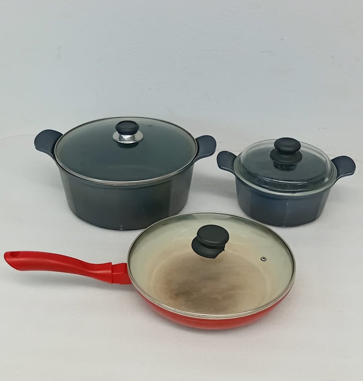 Joblot Of Non-Stick Pots & Pan
