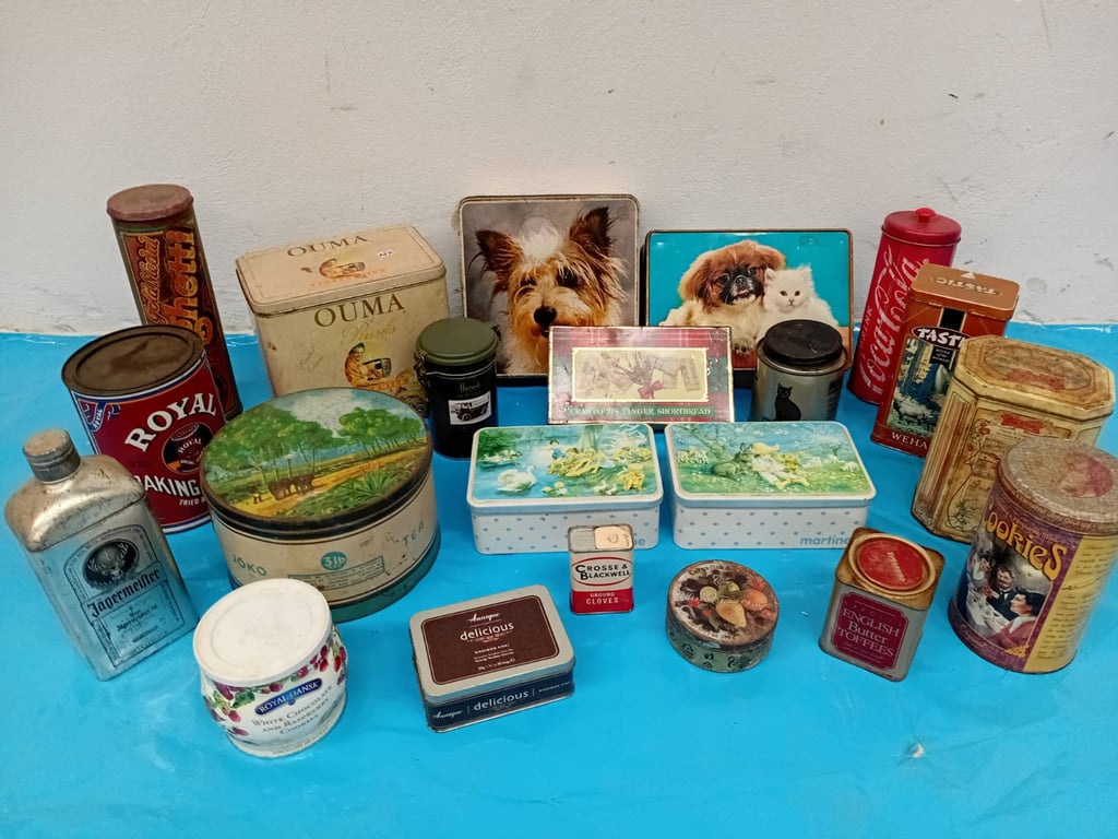 Vintage Collectible Tin  Job Lot