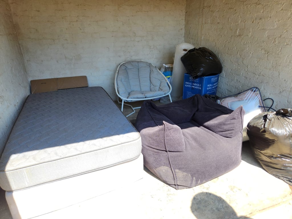 Lot 14 Bed Unit
