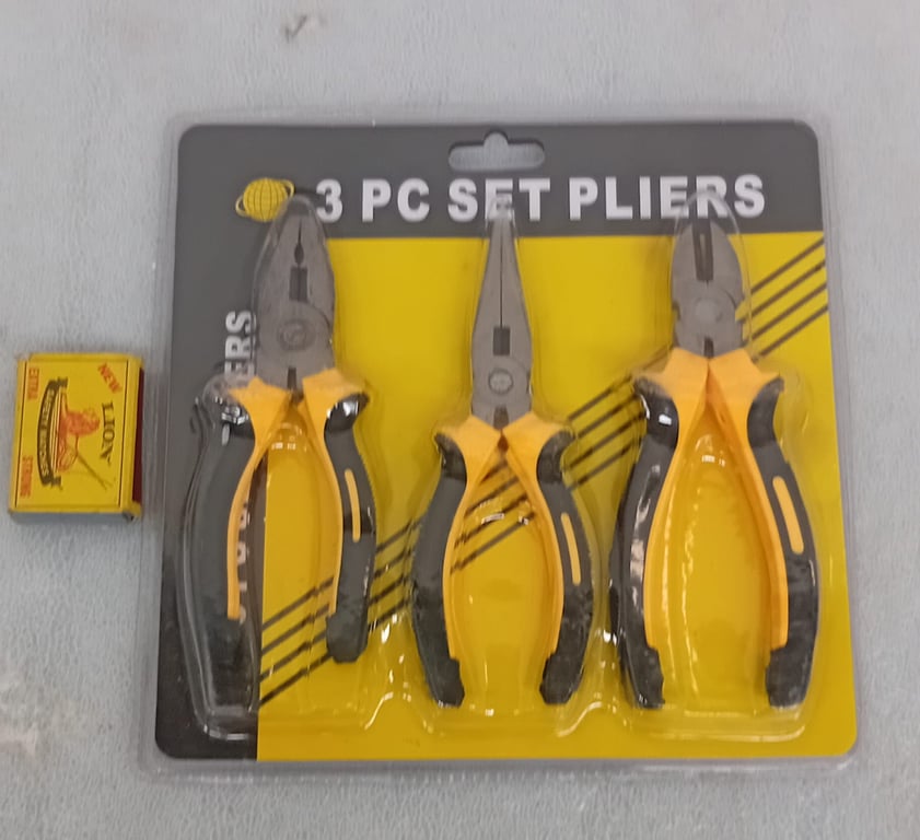 3-Piece Pliers Set (Combination, Long-Nose & Side Cutters)