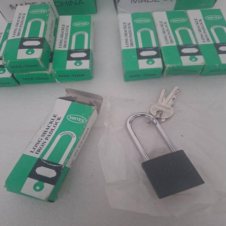 Iron Padlock with Keys 32mm Bid per piece