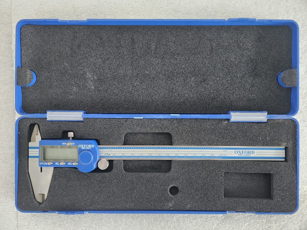 Oxford Precision Digital Vernier Caliper (Approx. 200 mm) in Case