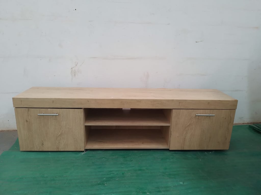 Wooden PLasma Stand