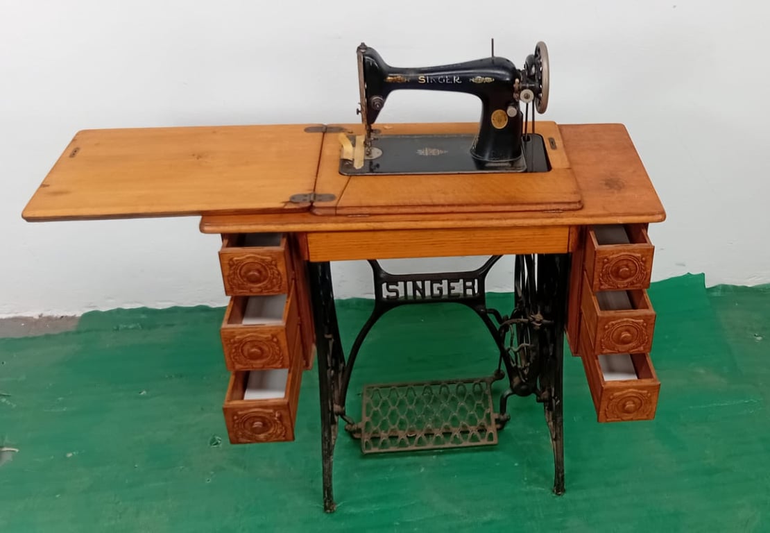 Vintage Treadle Singer with Table