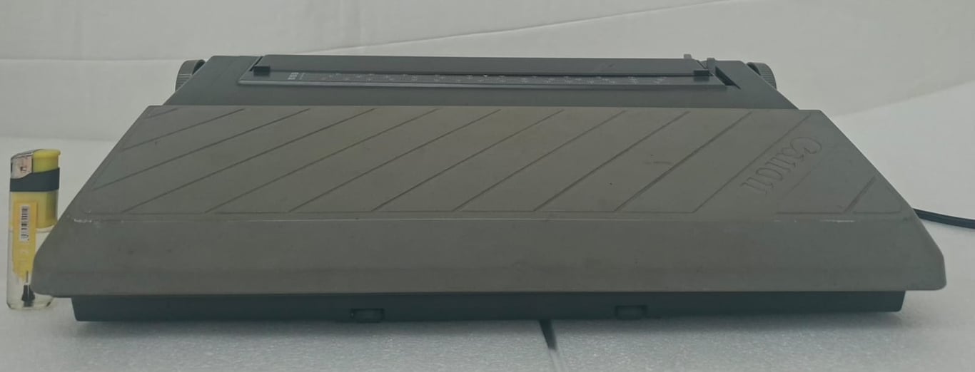 Canon S-200 Electronic Typewriter