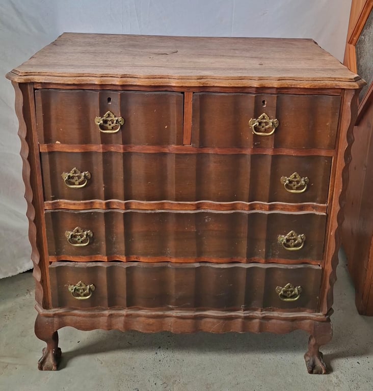 Queen Anne Style Chest of Drawers