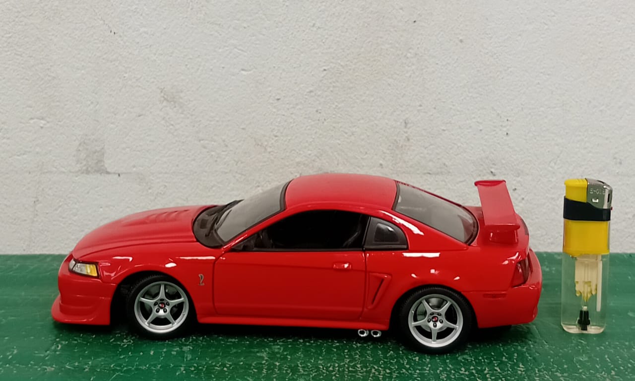 Vintage 2000 Ford Mustang SVT Cobra R