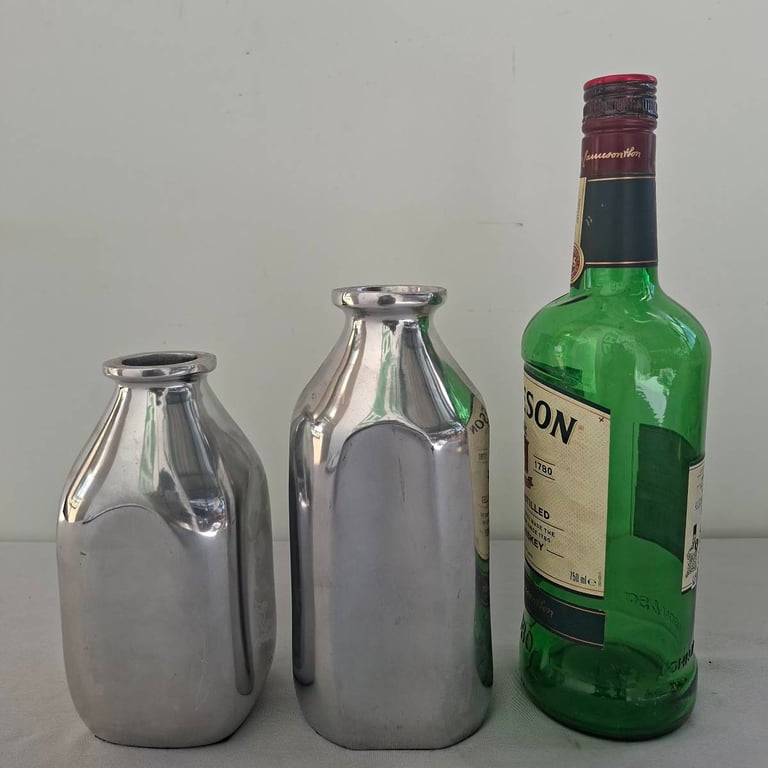 Metallic Decorative Items