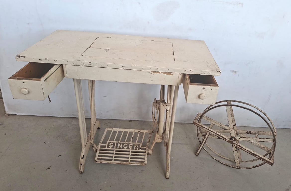 Singer Sewing Machine Table