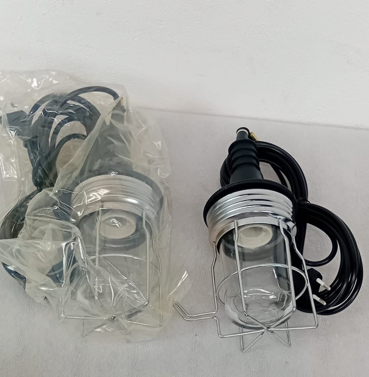 2 X Lights