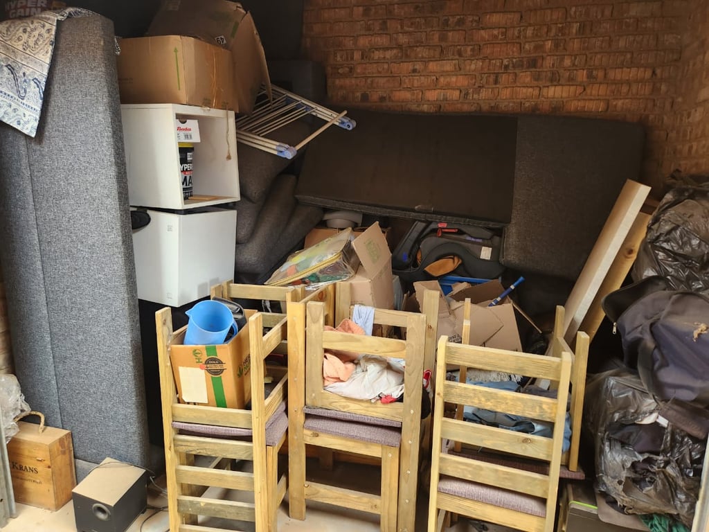 43 - Baby Car Seat Unit - JHB