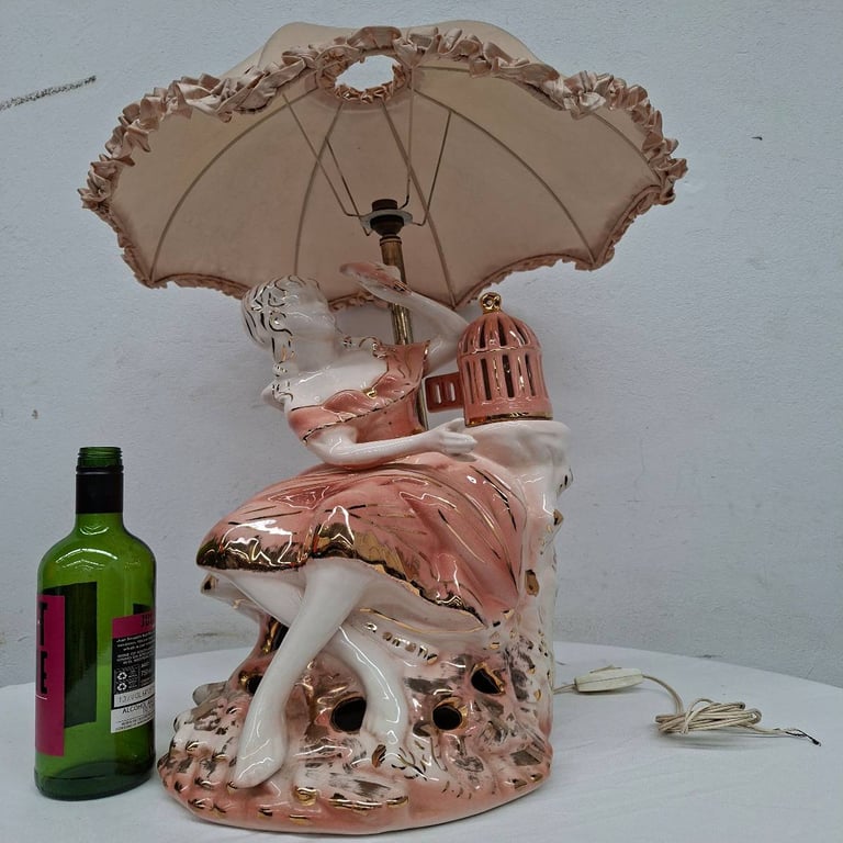 Rare Find Italian Capodimonte Porcelain Table Lamp