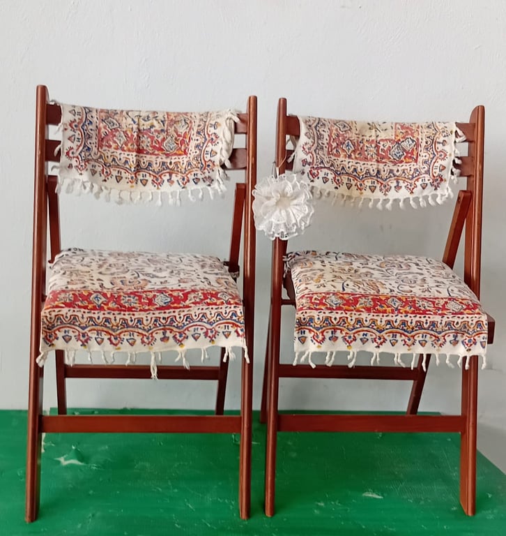 2 x wooden folding chairs - price per piece